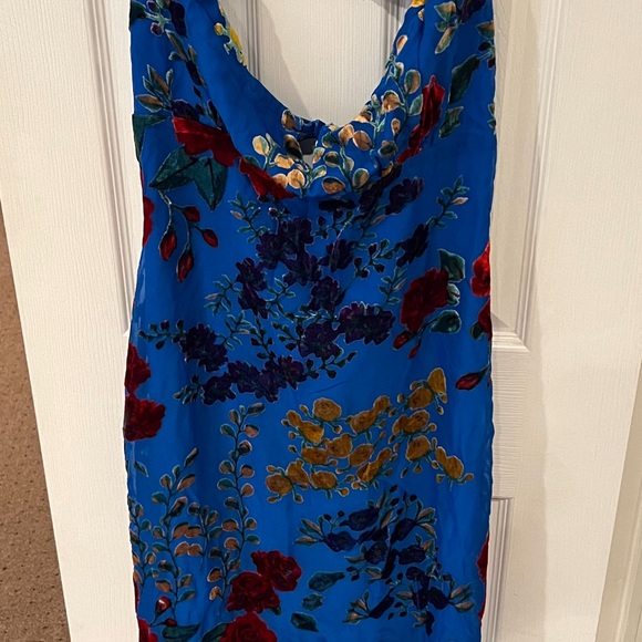 Blue Sleeveless Maxi Dress - Picture 2 of 11